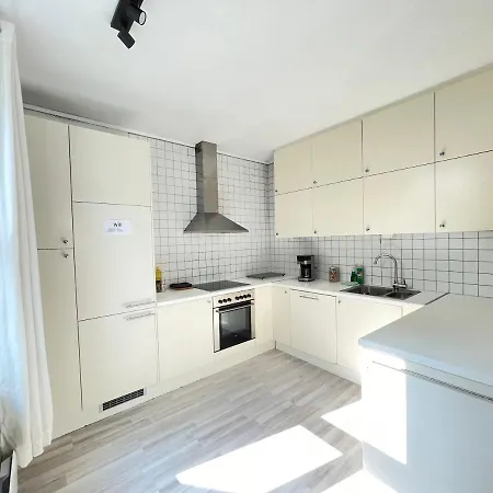 1st Floor Oasis - Parking/wifi 스타방에르