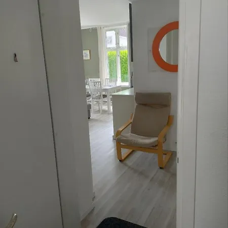 Apartment 1st Floor Oasis - Parking/wifi